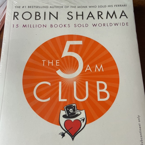 The 5 AM Club book by Robin Sharma - Picture 5 of 5